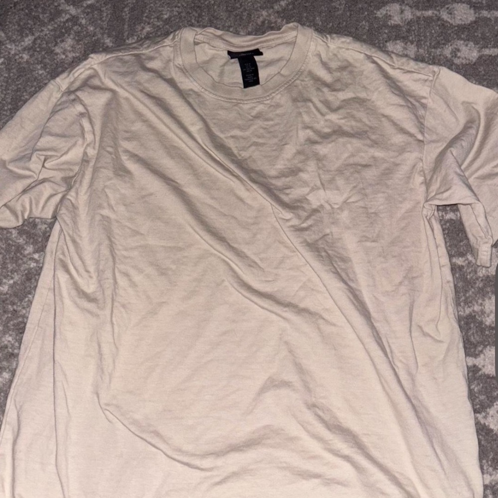 Men’s h and m t shirt medium baggy fit